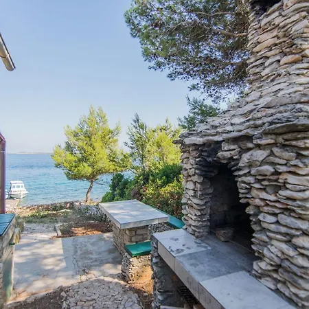 House Sunflower Otok Zizanj